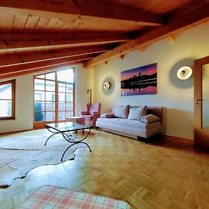 Raphaelo Nonntal 8 Apartment